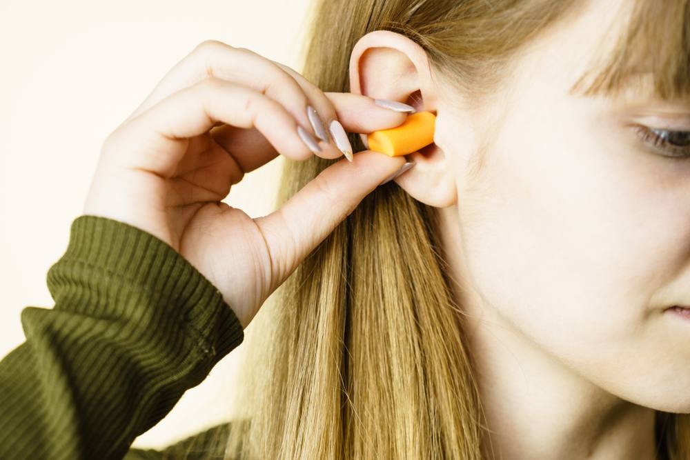 Comment bien mettre des bouchons d'oreilles anti bruit
