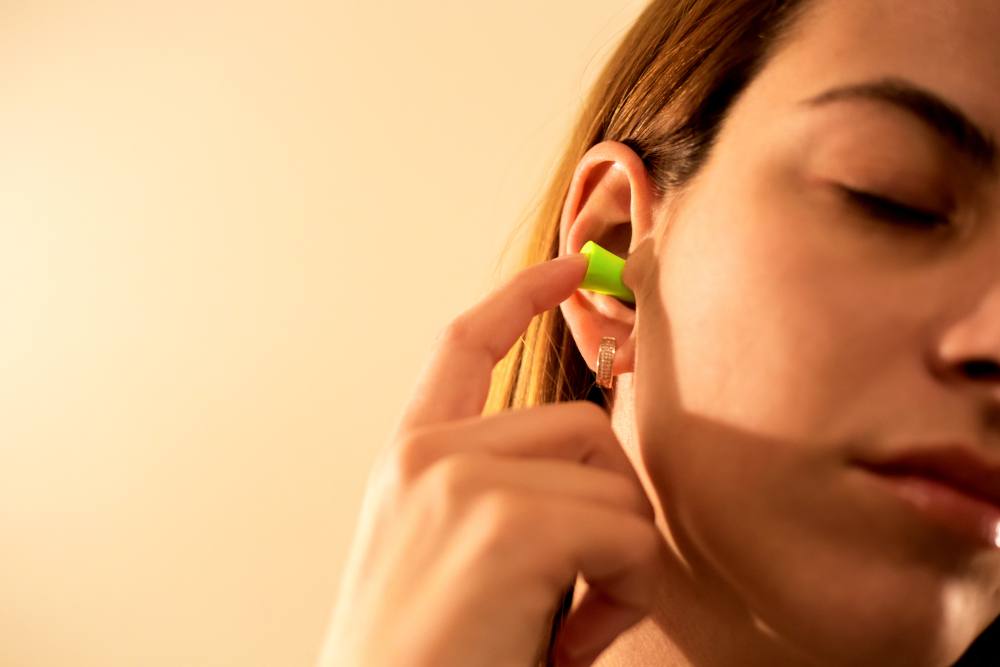 Comment bien mettre des bouchons d'oreilles anti bruit