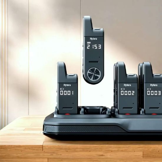 Base de charge pour talkie professionnel commerce retail Hytera S1 mini, hotellerie, restauration sur socle de charge