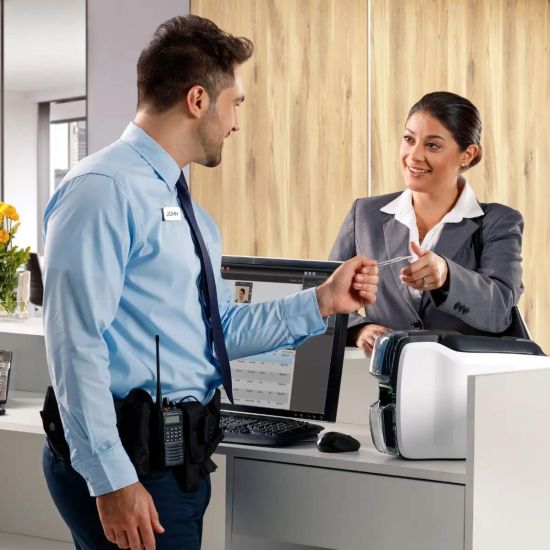 Imprimante carte ZEBRA pour impression de badge d'identification en entreprise