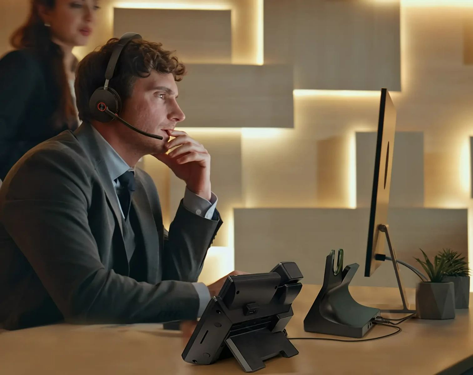 Yealink WH68 Workstation